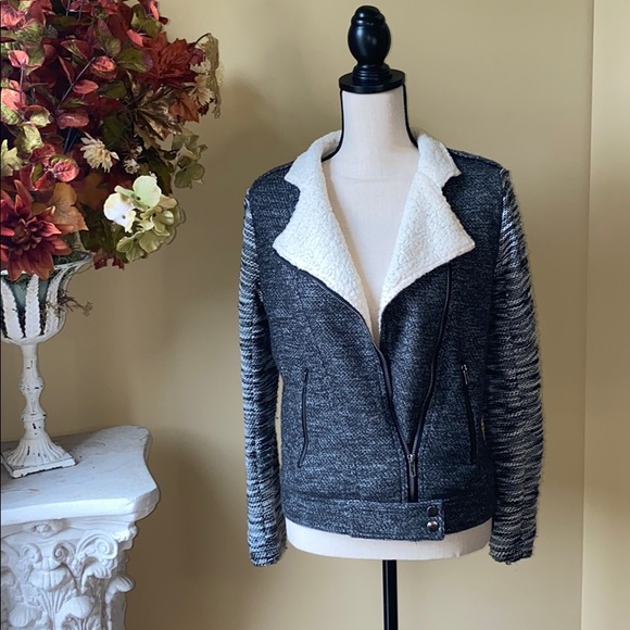 en cherie Jackets & Blazers - En Cherie jacket